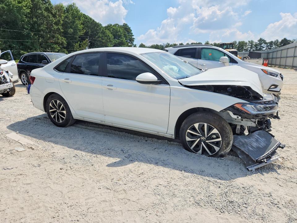 Photo 4 from auction – 2026 VOLKSWAGEN JETTA with VIN 3VW5W7BU3TM016804