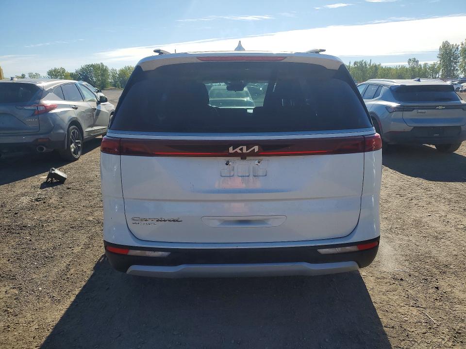 Снимка 6 от търг – 2022 KIA CARNIVAL с VIN KNDNB5H35N6090553