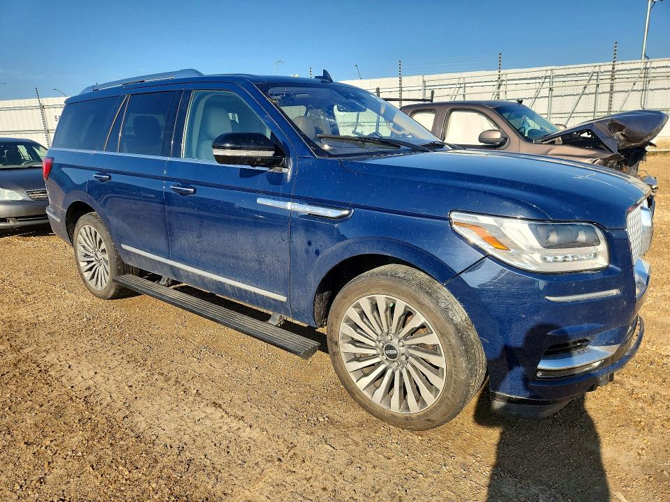 Photo 4 from auction – 2020 LINCOLN NAVIGATOR with VIN 5LMJJ2LT0LEL14296