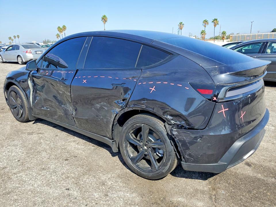 Снимка 2 от търг – 2026 TESLA MODEL Y с VIN 7SAYGDEE1TF657392