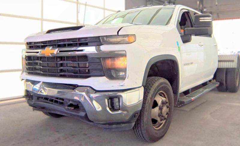 Photo 2 from auction – 2024 CHEVROLET SILVERADO with VIN 1GC4YTEYXRF134793