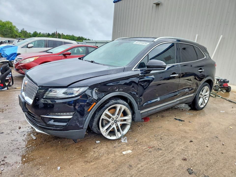LINCOLN MKC 2019 with VIN 5LMCJ3D99KUL21513 - Photo from auction