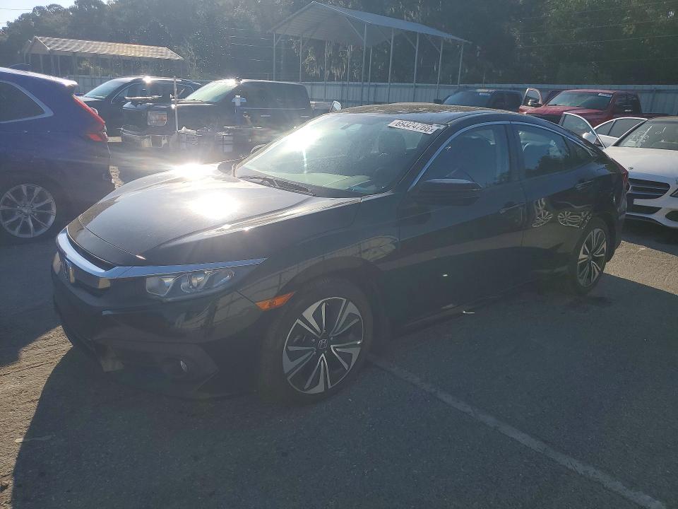 Photo 1 from auction – 2016 HONDA CIVIC with VIN 19XFC1F73GE003231