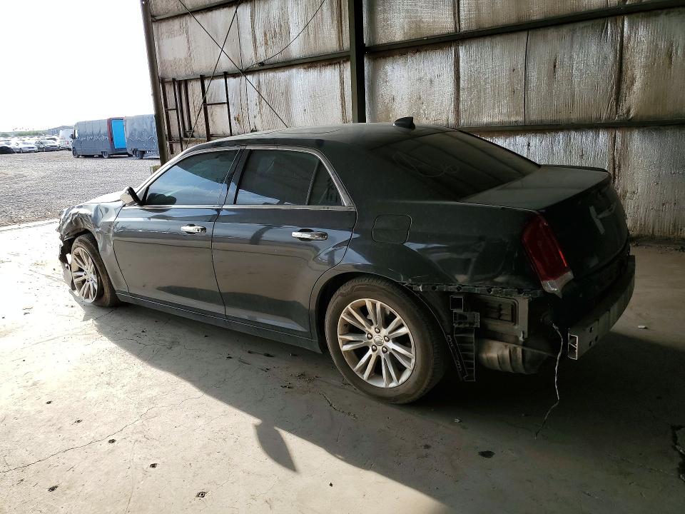 Photo 2 from auction – 2016 CHRYSLER 300C with VIN 2C3CCAEG0GH190456