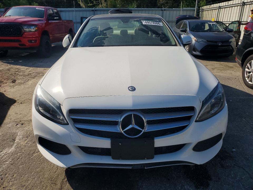 Снимка 5 от търг – 2015 MERCEDES-BENZ C с VIN 55SWF4JB6FU052970