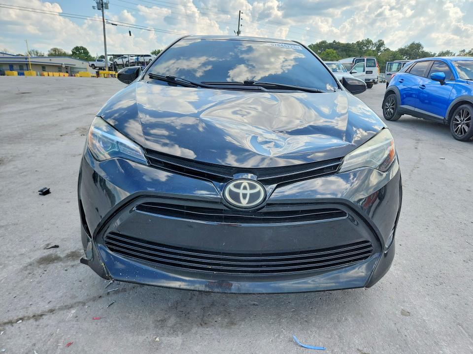 Photo 5 from auction – 2018 TOYOTA COROLLA with VIN 5YFBURHE2JP811498
