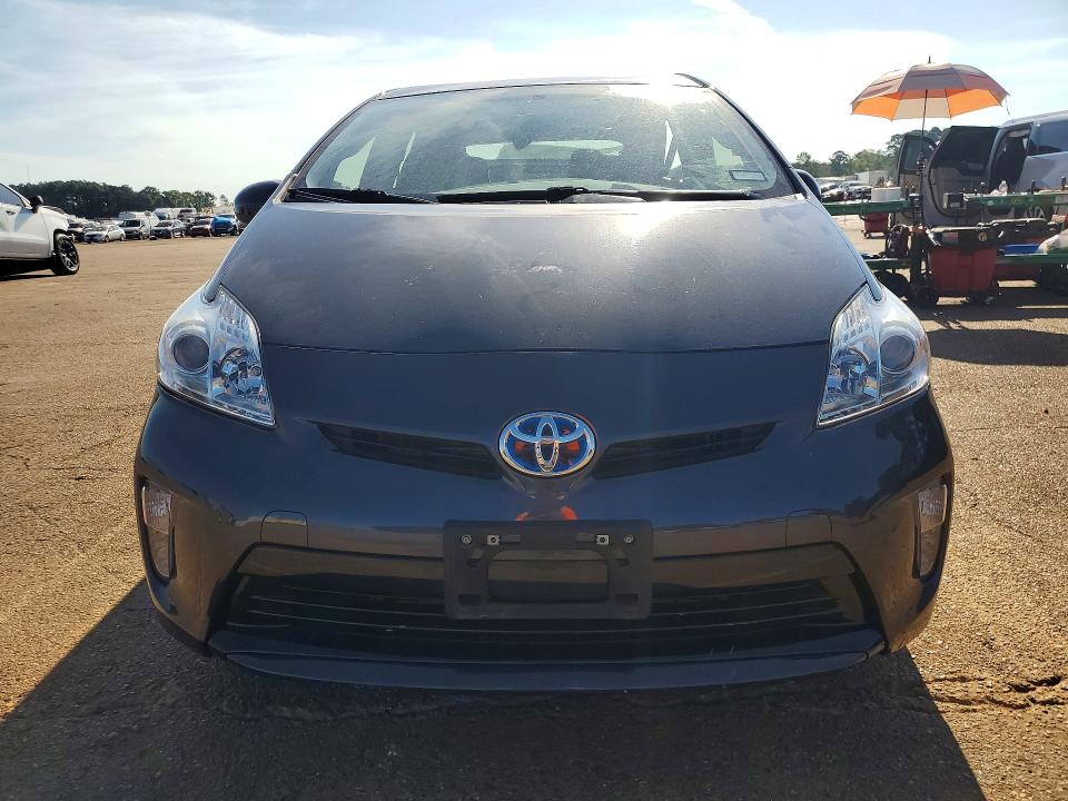 Photo 5 from auction – 2015 TOYOTA PRIUS with VIN JTDKN3DU3F1865282