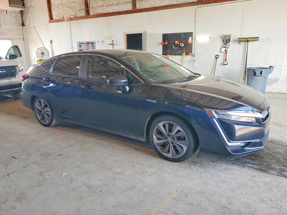 Photo 4 from auction – 2018 HONDA CLARITY with VIN JHMZC5F37JC017437