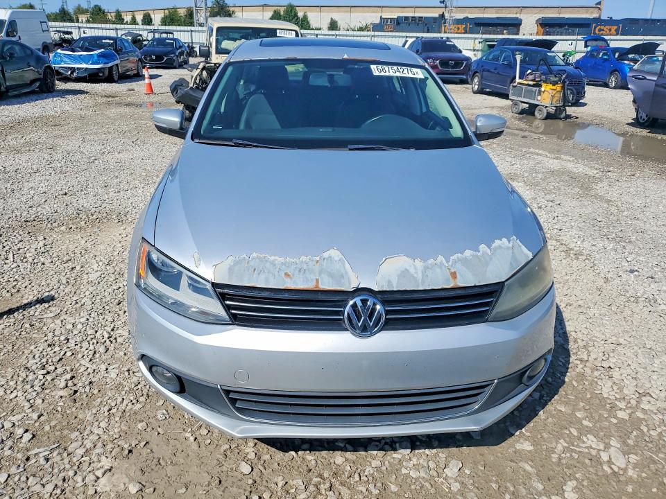 Photo 5 from auction – 2012 VOLKSWAGEN JETTA with VIN 3VWLX7AJ5CM389550