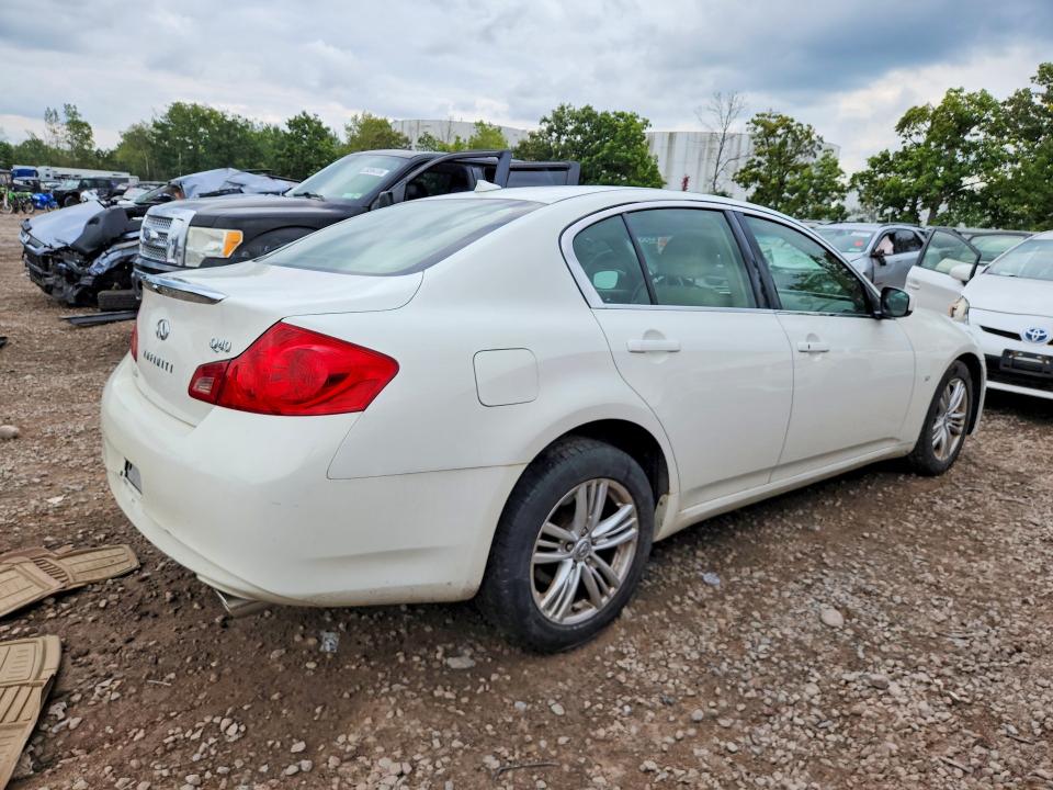 Photo 3 from auction – 2015 INFINITI Q40 with VIN JN1CV6AR9FM522953
