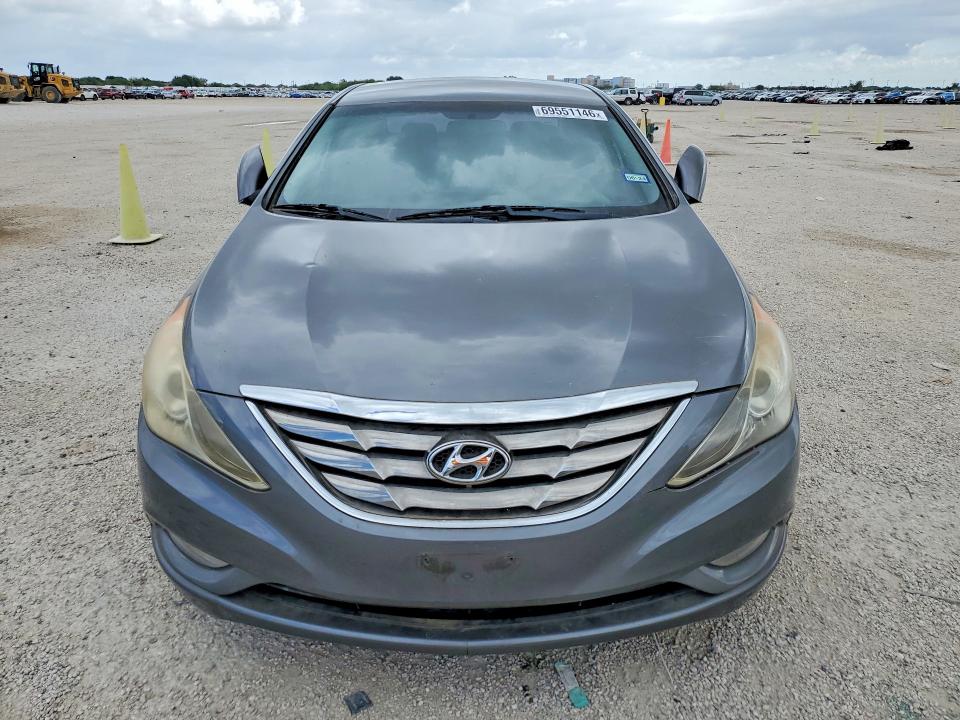 Photo 5 from auction – 2011 HYUNDAI SONATA with VIN 5NPEC4AC9BH106630