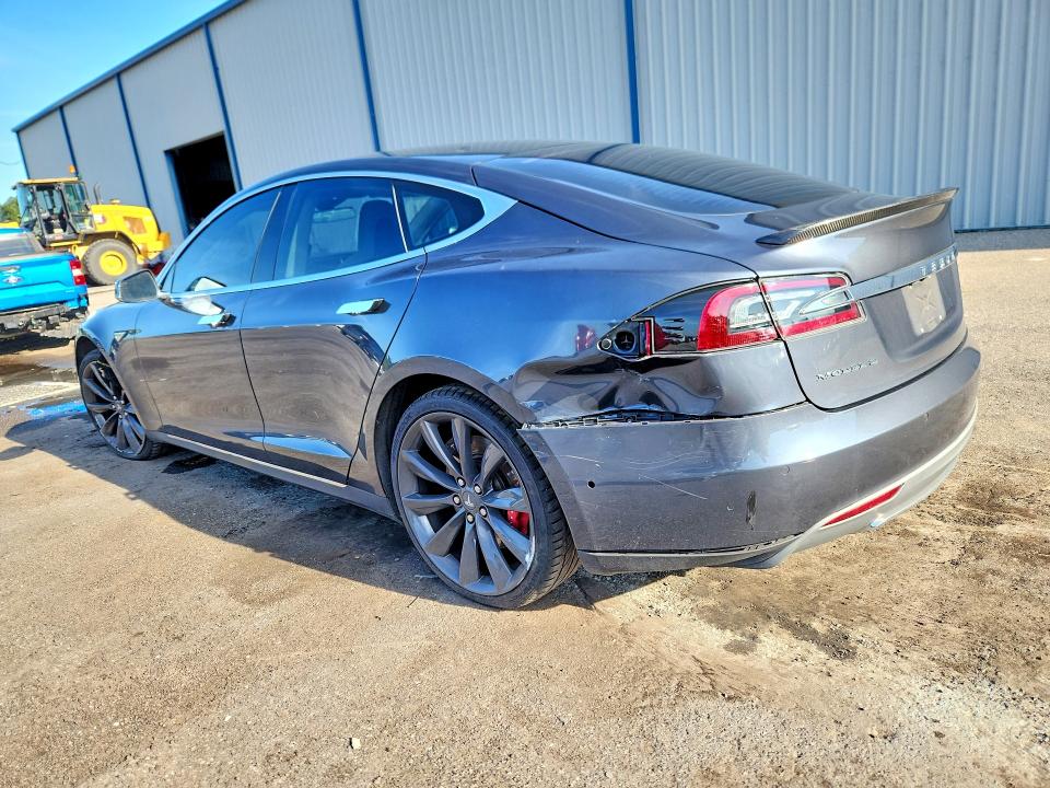 Zdjęcie 2 z aukcji – 2014 TESLA MODEL S z VIN 5YJSA1H19EFP55911