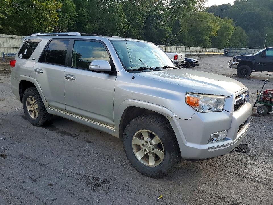 Photo 4 from auction – 2012 TOYOTA 4RUNNER with VIN JTEBU5JR9C5082627