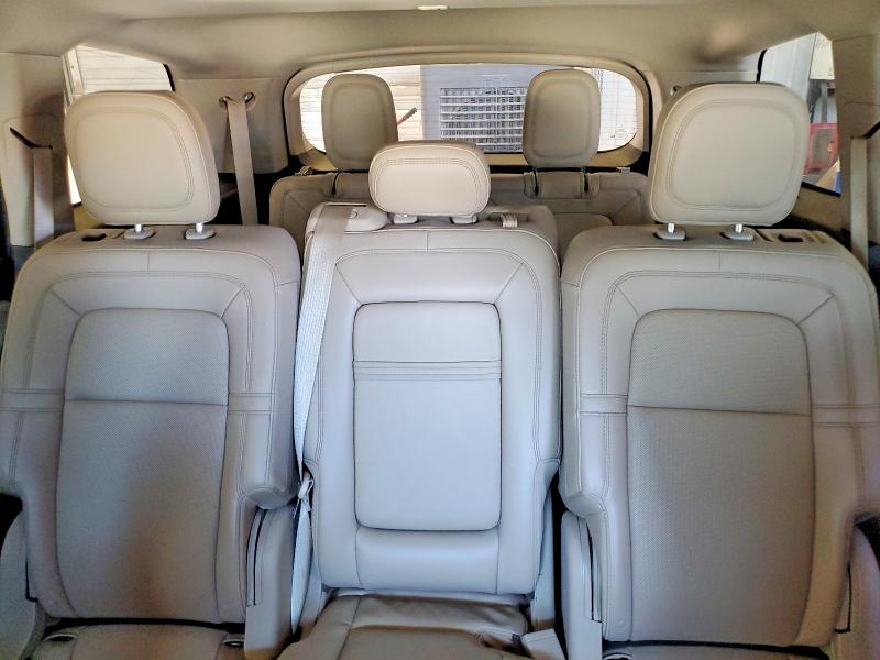 Photo 10 from auction – 2023 LINCOLN AVIATOR with VIN 5LM5J7WCXPGL02015