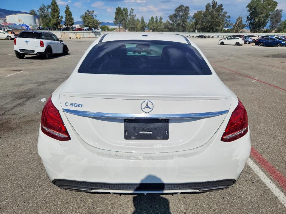 Снимка 6 от търг – 2018 MERCEDES-BENZ C с VIN 55SWF4JB6JU269282