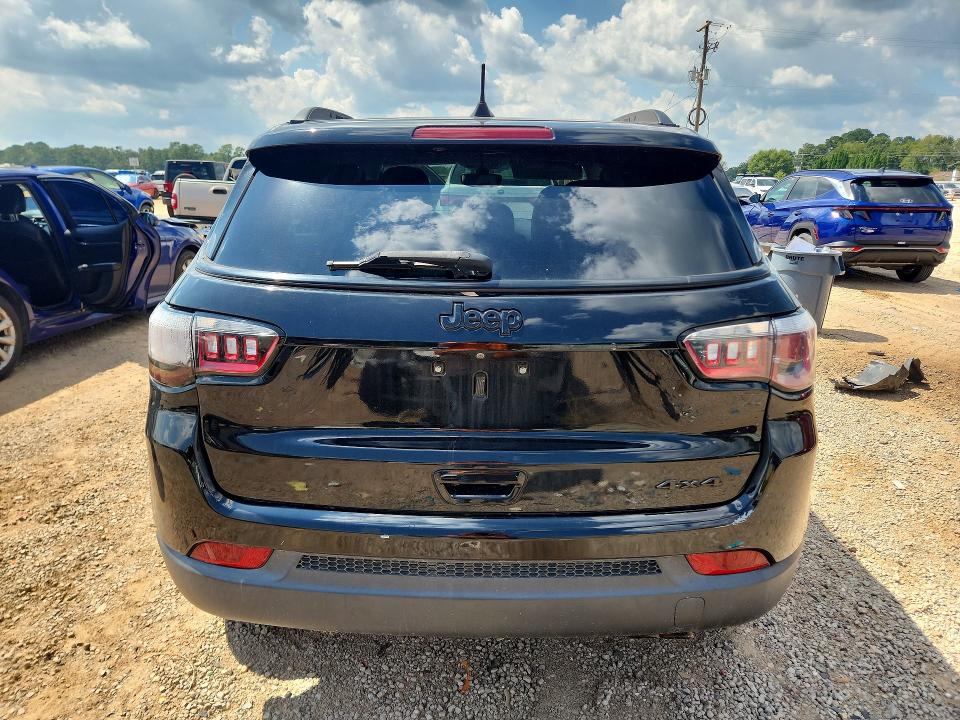 Photo 6 from auction – 2019 JEEP COMPASS with VIN 3C4NJDBB1KT713875