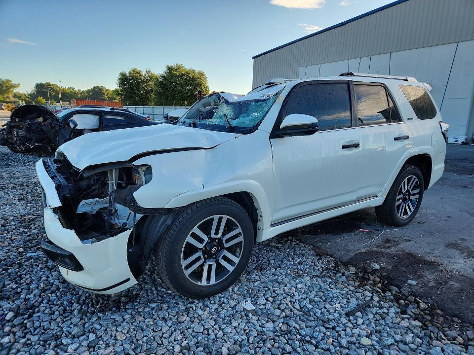 2020 TOYOTA 4RUNNER - Търг №68303186