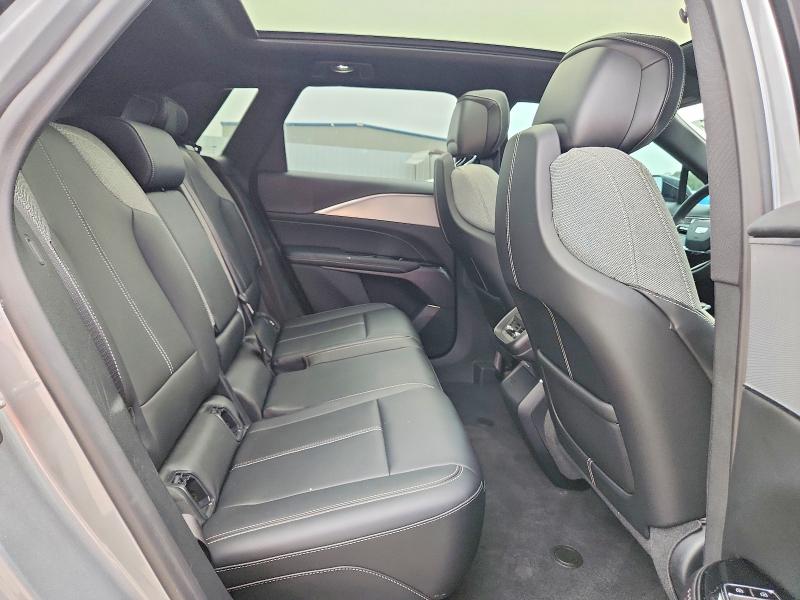 Photo 11 from auction – 2024 CADILLAC LYRIQ with VIN 1GYKPMRK5RZ104003
