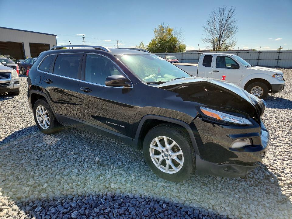 Foto 4 de la subasta – 2015 JEEP CHEROKEE con VIN 1C4PJMCS1FW571678