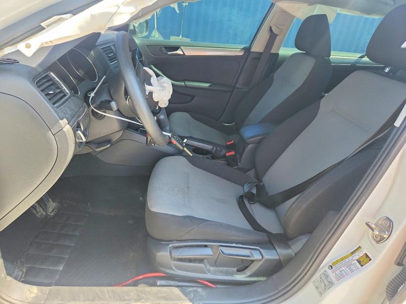 Снимка 7 от търг – 2018 VOLKSWAGEN JETTA с VIN 3VW2B7AJ6JM257517