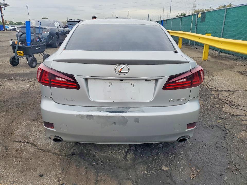 Photo 6 from auction – 2006 LEXUS IS with VIN JTHBE262765008685