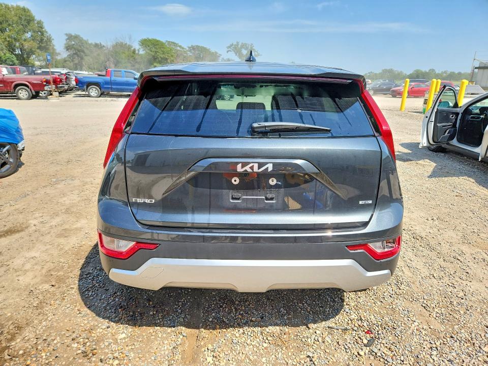 Photo 6 from auction – 2026 KIA NIRO with VIN KNDCP3LE0T5317673
