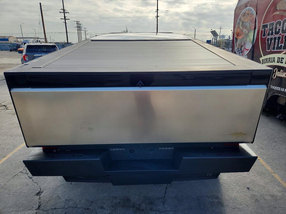 صورة رقم 6 من المزاد - 2024 TESLA CYBERTRUCK مع VIN 7G2CEHEE0RA009114
