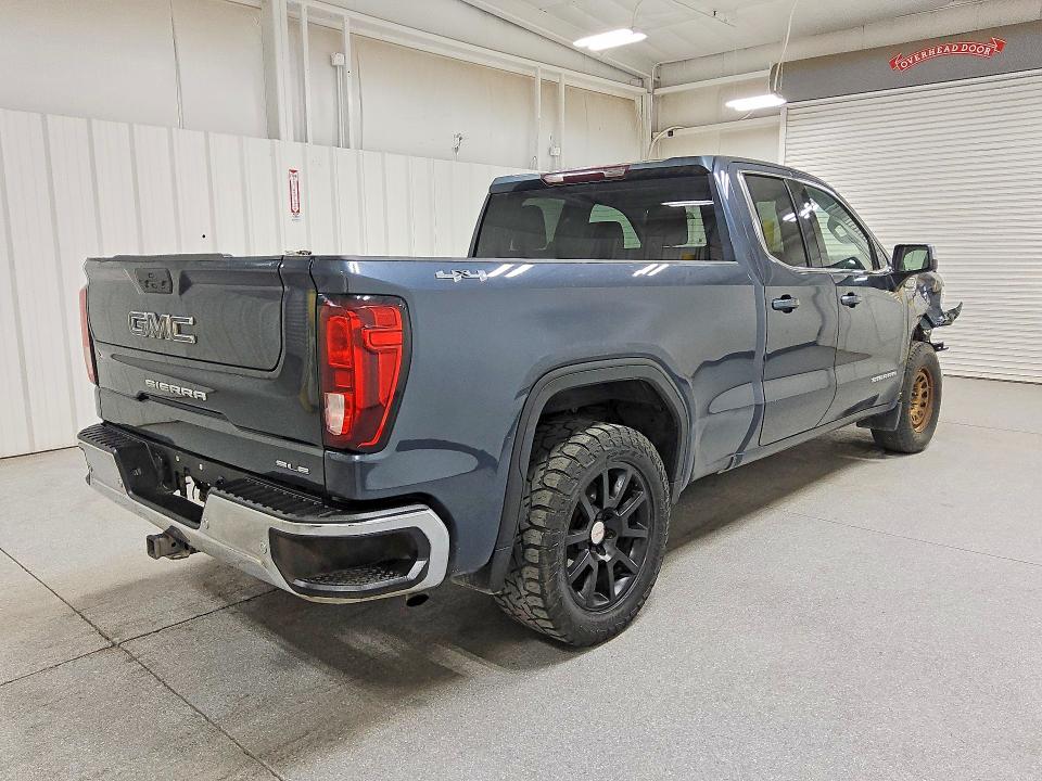 Снимка 3 от търг – 2022 GMC SIERRA LIMITED с VIN 1GTR9BEDXNZ169501