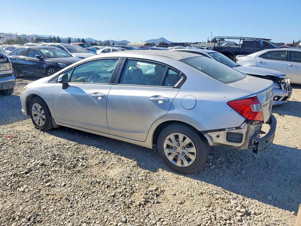 Снимка 2 от търг – 2012 HONDA CIVIC с VIN 2HGFB2F59CH305310