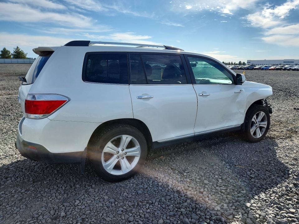 Фото 3 с аукциона – 2011 TOYOTA HIGHLANDER с VIN 5TDDK3EH2BS054928