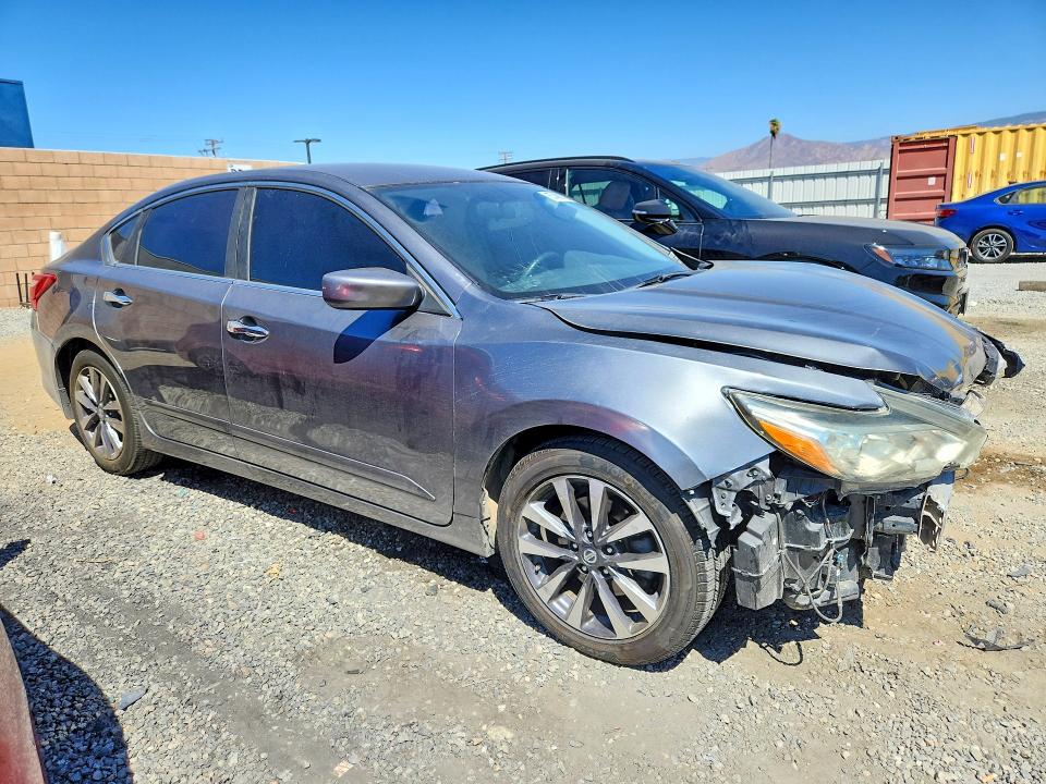 Photo 4 from auction – 2017 NISSAN ALTIMA with VIN 1N4AL3AP0HC128439