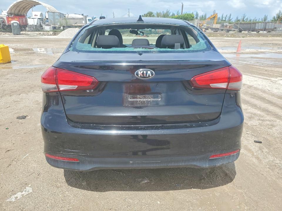 صورة رقم 6 من المزاد - 2018 KIA FORTE مع VIN 3KPFK4A77JE245443