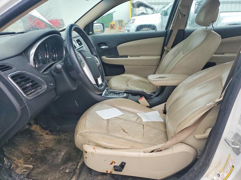 Zdjęcie 7 z aukcji – 2014 CHRYSLER 200 z VIN 1C3CCBCG5EN185931
