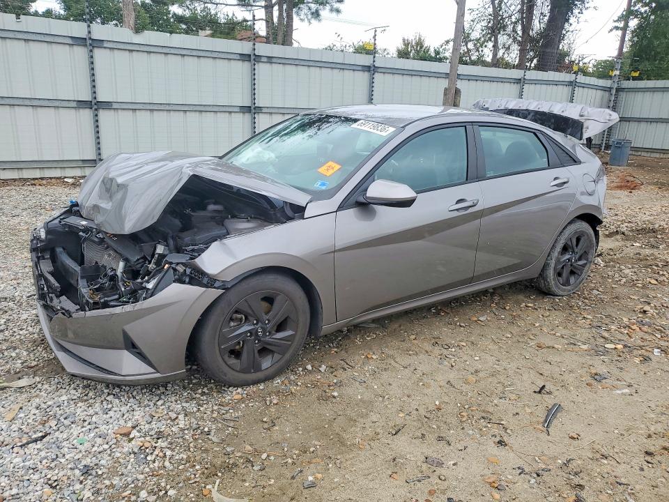 HYUNDAI ELANTRA 2021 с VIN KMHLM4AG1MU127502 - Снимка от търг