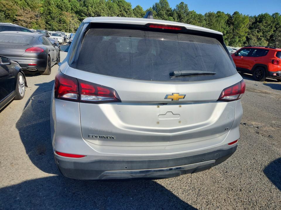 Photo 6 from auction – 2022 CHEVROLET EQUINOX with VIN 2GNAXJEVXN6139987