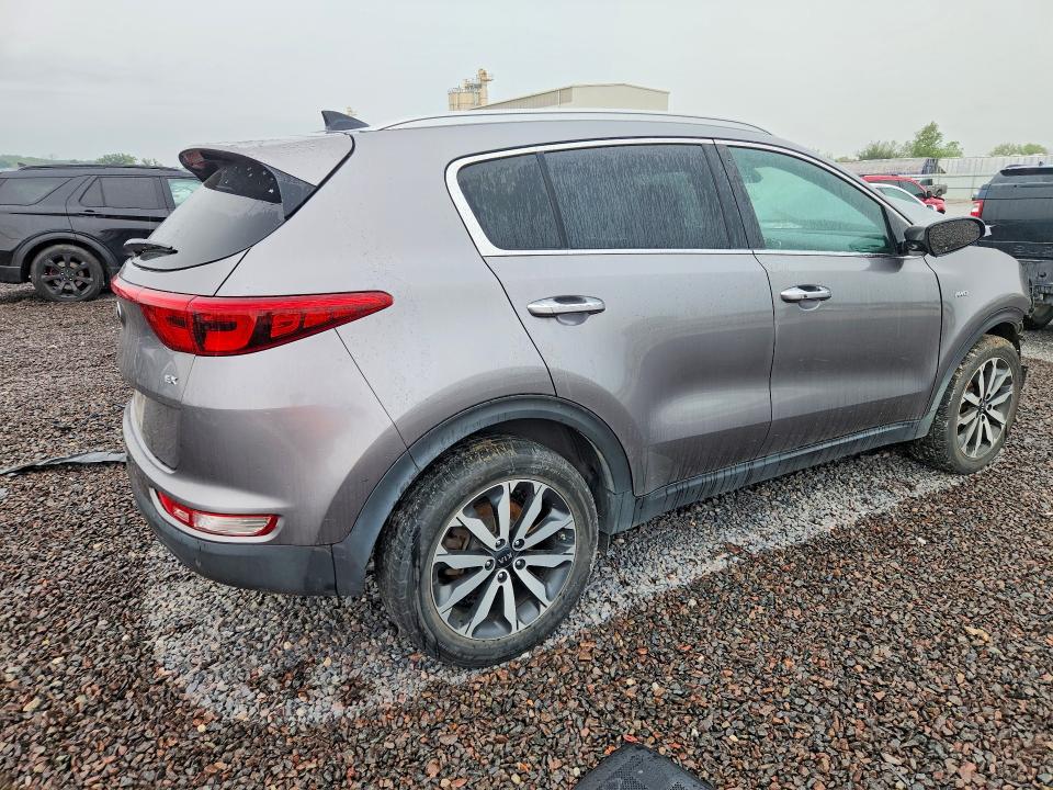 صورة رقم 3 من المزاد - 2017 KIA SPORTAGE مع VIN KNDPNCAC0H7155337