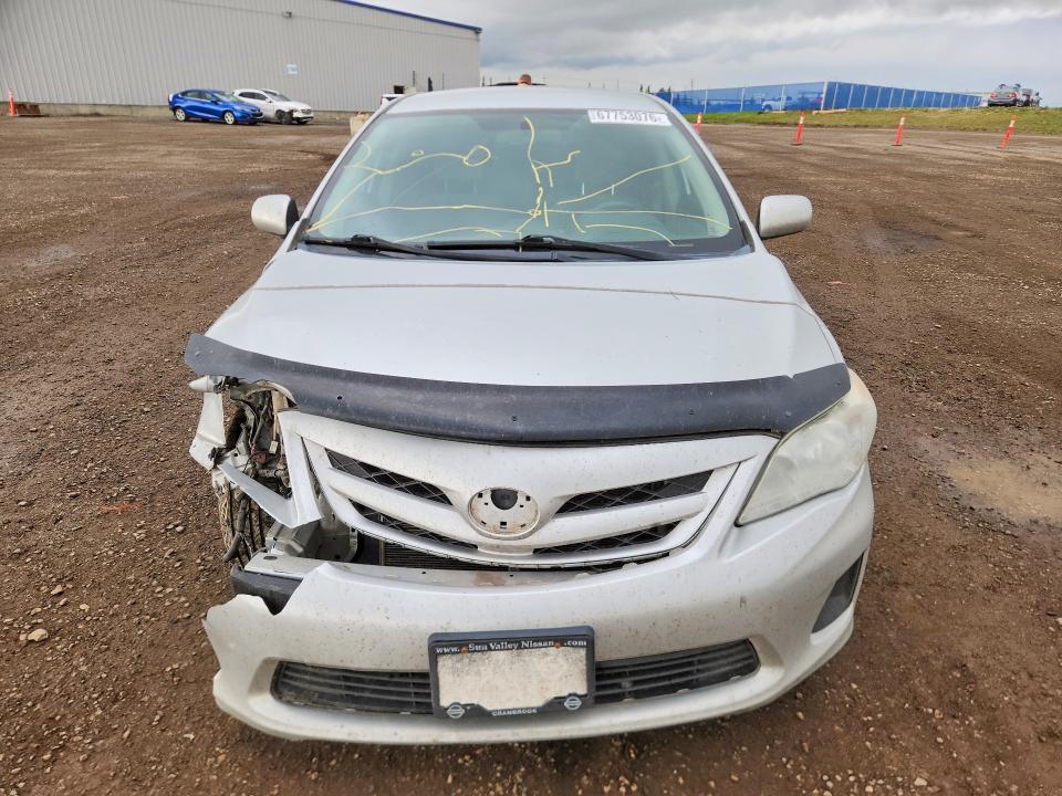 Photo 5 from auction – 2013 TOYOTA COROLLA with VIN 2T1BU4EE2DC047311