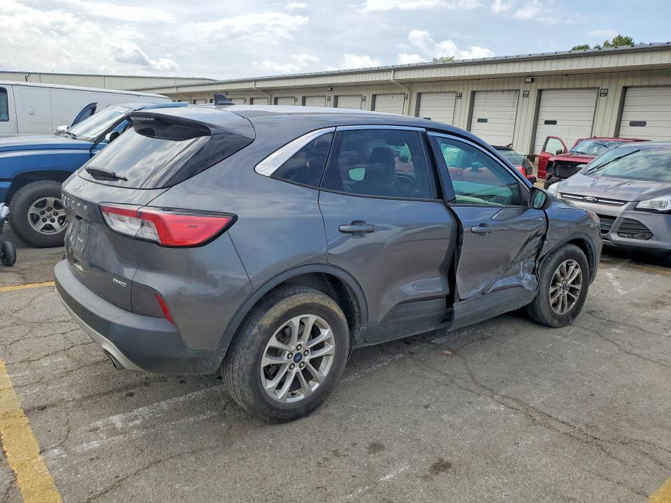 Foto 3 de la subasta – 2021 FORD ESCAPE con VIN 1FMCU9G68MUA96745