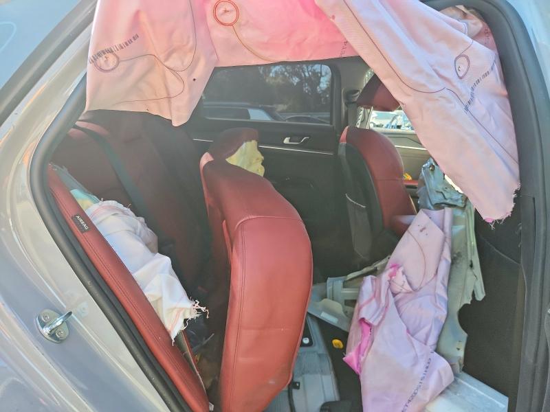 Photo 10 from auction – 2025 KIA K5 with VIN KNAG64J70S5315691