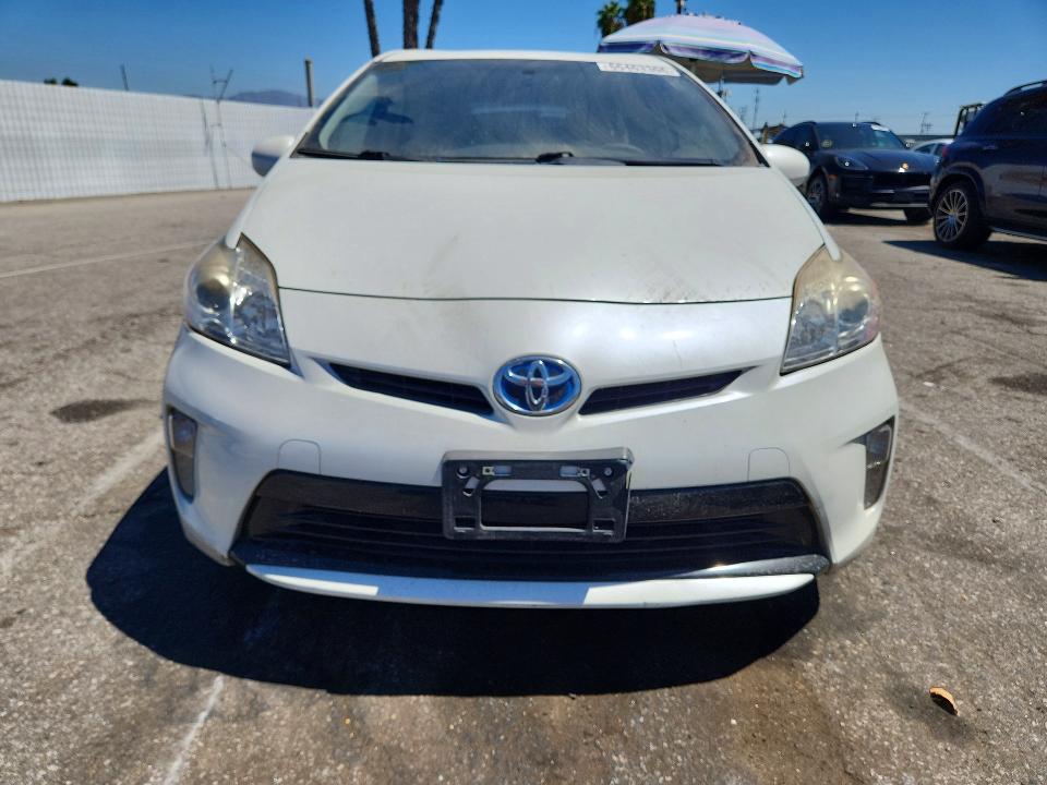 Photo 5 from auction – 2015 TOYOTA PRIUS with VIN JTDKN3DU5F1972639