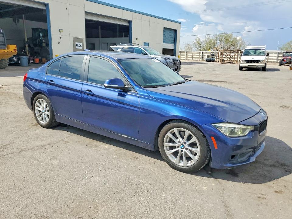 Photo 4 from auction – 2017 BMW 320 with VIN WBA8E1G30HNU15602