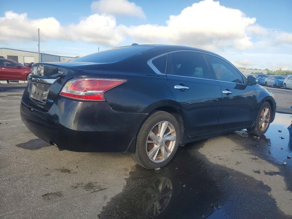 Photo 3 from auction – 2014 NISSAN ALTIMA with VIN 1N4AL3AP3EC177999