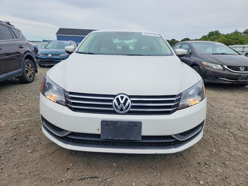 Photo 5 from auction – 2014 VOLKSWAGEN PASSAT with VIN 1VWAP7A30EC017515