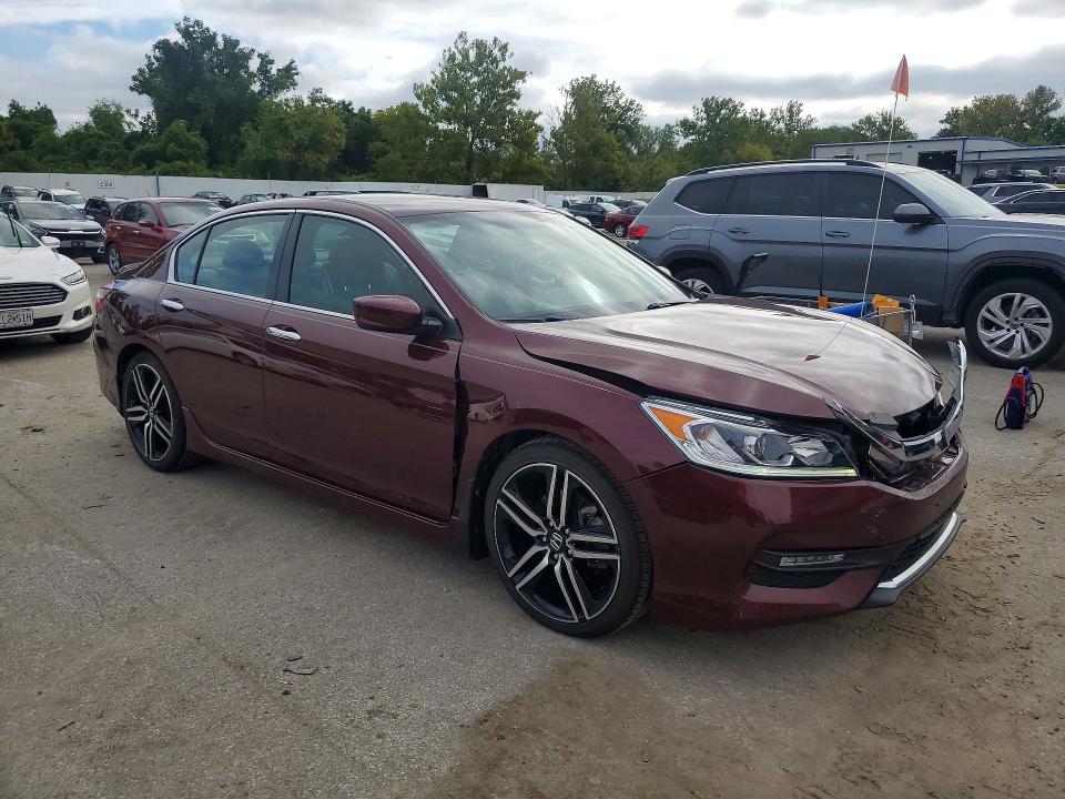 Photo 4 from auction – 2016 HONDA ACCORD with VIN 1HGCR2F56GA053034