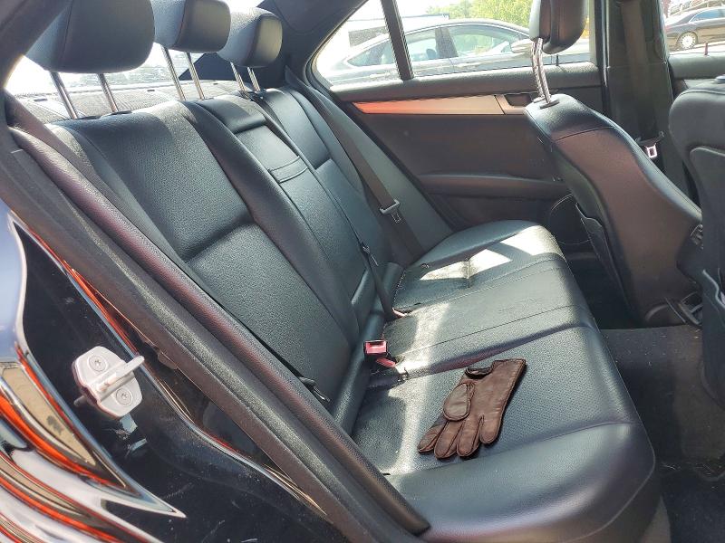 Photo 10 from auction – 2012 MERCEDES-BENZ C with VIN WDDGF4HB1CA677024