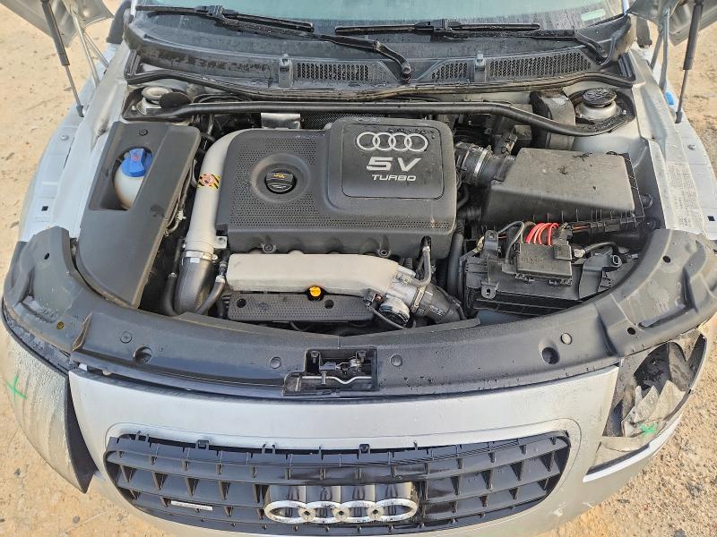 Photo 11 from auction – 2005 AUDI TT with VIN TRUUT28N551003682
