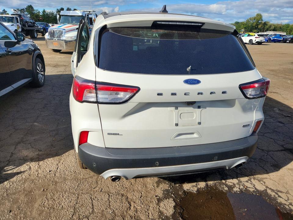 Photo 6 from auction – 2022 FORD ESCAPE with VIN 1FMCU0KZXNUB80080