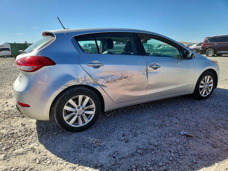 Photo 3 from auction – 2014 KIA FORTE with VIN KNAFX5A89E5165415