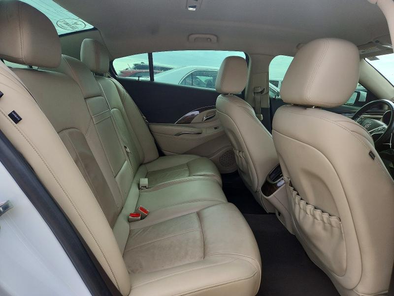 Фото 10 с аукциона – 2016 BUICK LACROSSE с VIN 1G4G45G35GF176349
