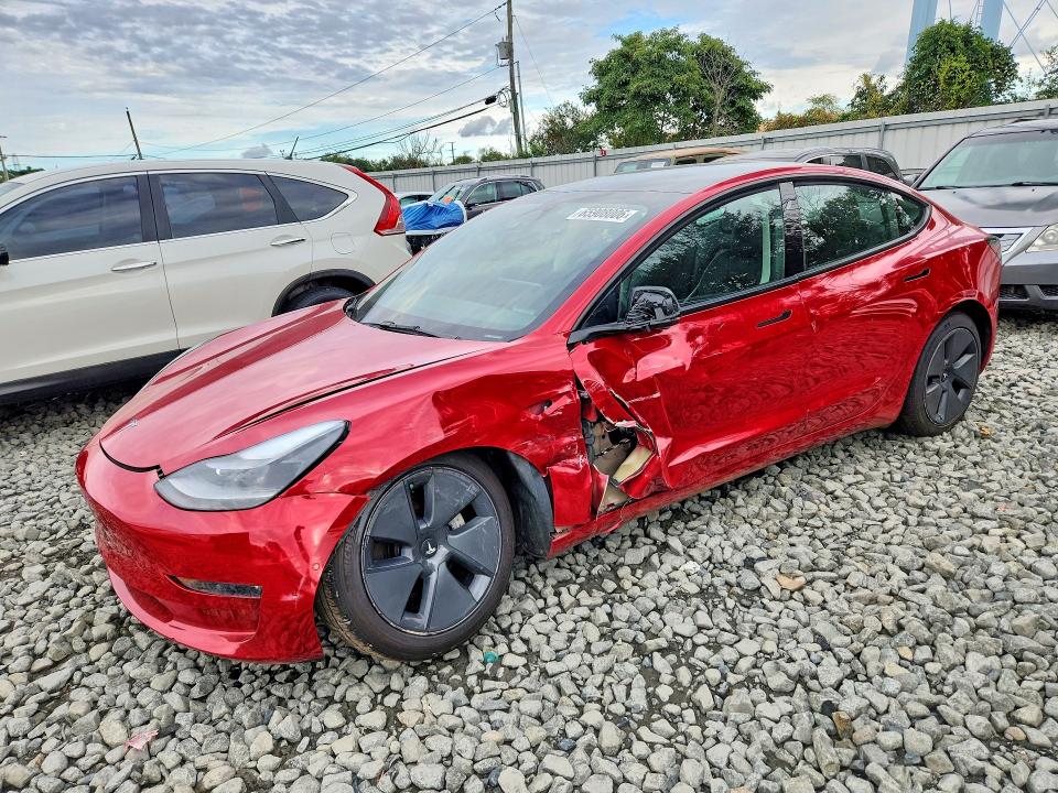 TESLA MODEL 3 2022 z numerem VIN 5YJ3E1EB5NF173374 - Zdjęcie z aukcji